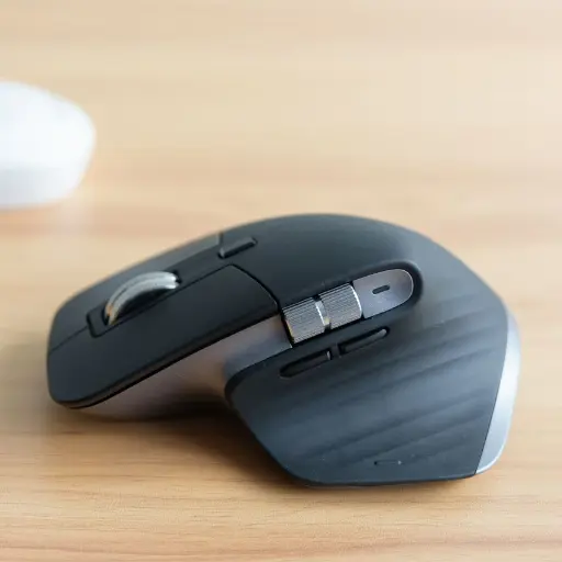 Silent Wireless Mouse – Ergonomic Design